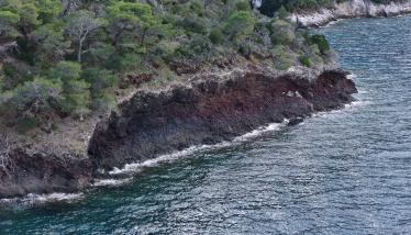 Ανδεσιτικές σκωρίες και υδροηφαιστειακή τέφρα