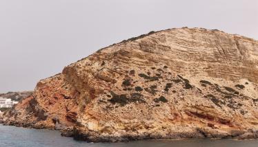 Προ-ηφαιστειακά πετρώματα Προβατάς