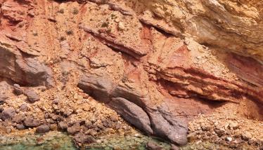 Προ-ηφαιστειακά πετρώματα Προβατάς