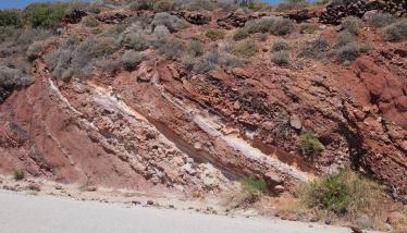 Τόφφοι και λάβες Ψάθης