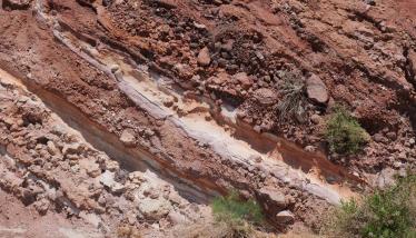 Τόφφοι και λάβες Ψάθης