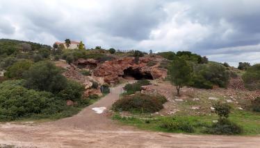 Αρχαίες και σύγχρονες μεταλλευτικές στοές