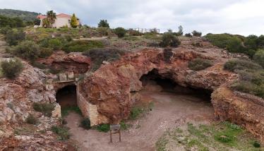 Αρχαίες και σύγχρονες μεταλλευτικές στοές