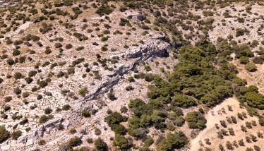 Στρωματογραφική επαφή («Σειρά Καμάριζας»)