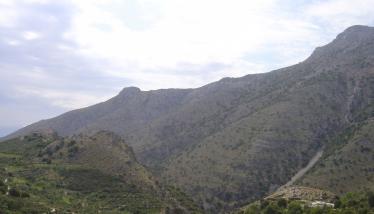 Στρώσεις Plattenkalk στη Ρουσαπιδιά