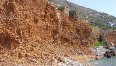 Ανυψωτικές κινήσεις βόρεια της Πλάκας